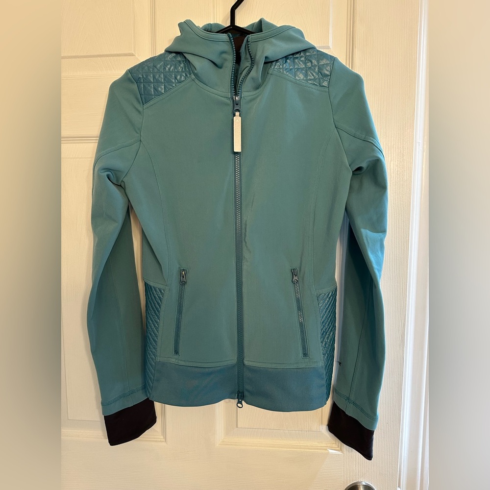 Adidas by Stella McCartney Climaheat Hooded Softshell Jacket – Women’s M ptp17
